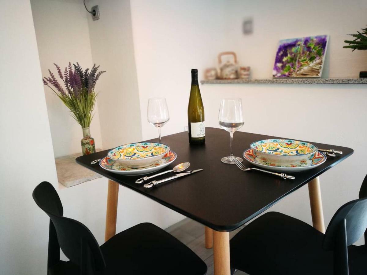 Cres Art Studio Kuning Apartment Екстер'єр фото