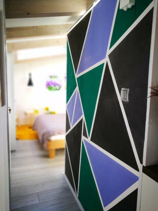 Cres Art Studio Kuning Apartment Екстер'єр фото