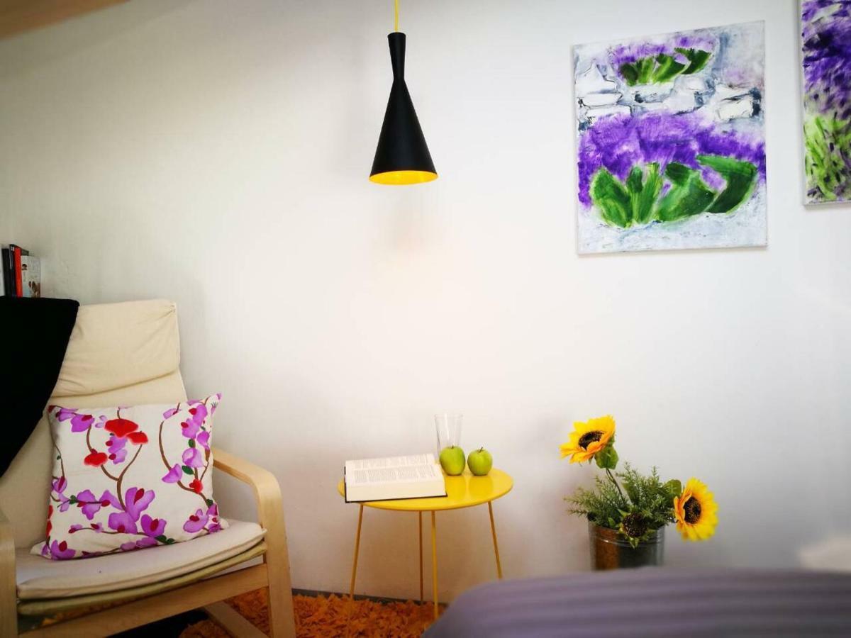 Cres Art Studio Kuning Apartment Екстер'єр фото
